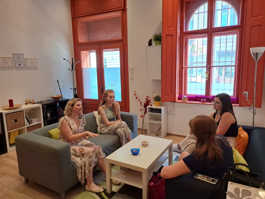 ágnes átadás curly